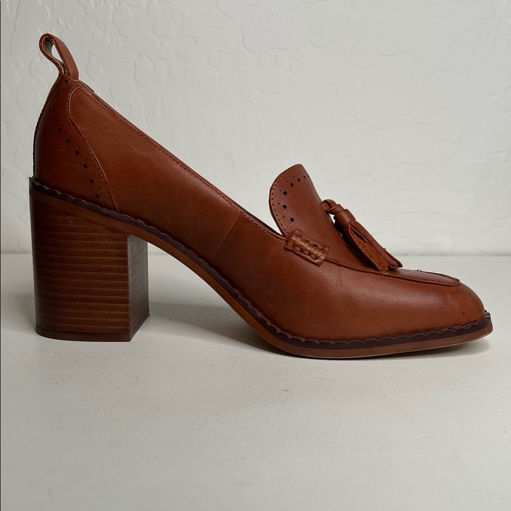 Vince Camuto Caiana Loafer in Cognac, Size 10 - Picture 4 of 11